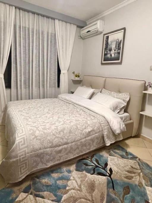 Nice Central Apartment In Tirana City Exterior photo